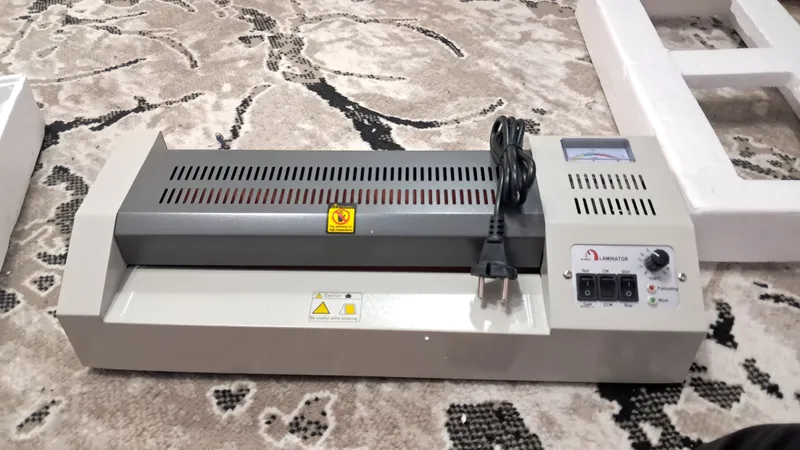 Yangi laminator sotiladi holati ideal