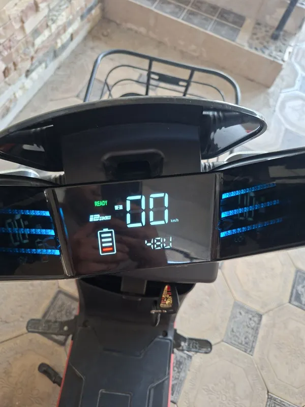 Elektro skuter ideal holatda xchqanaqa aybi yoq kelishtirib beraman 7