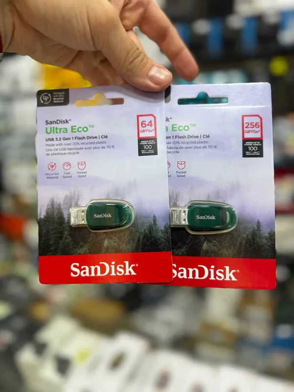 Флешка SanDisk Ultra ECO