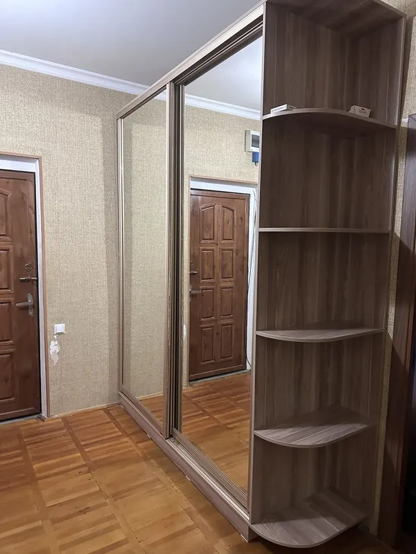 Шкаф в прихожую 1 Шкаф в прихожую 1