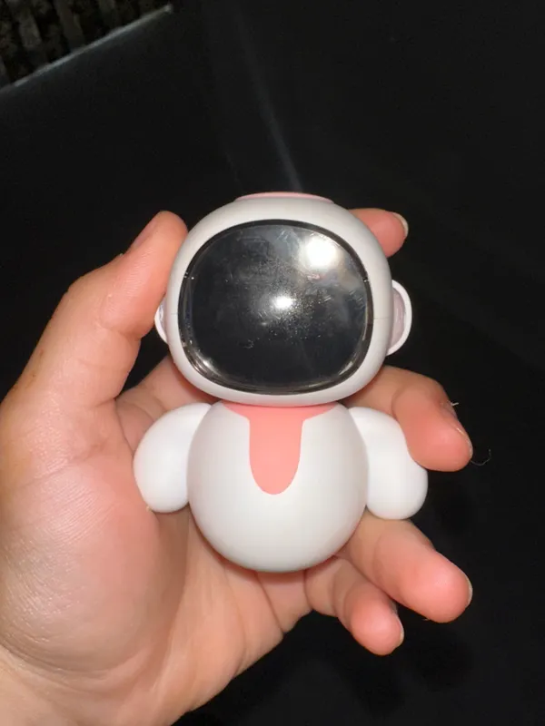 Sun’iy intellekt Ai “Eiliko” laqabli robotcha