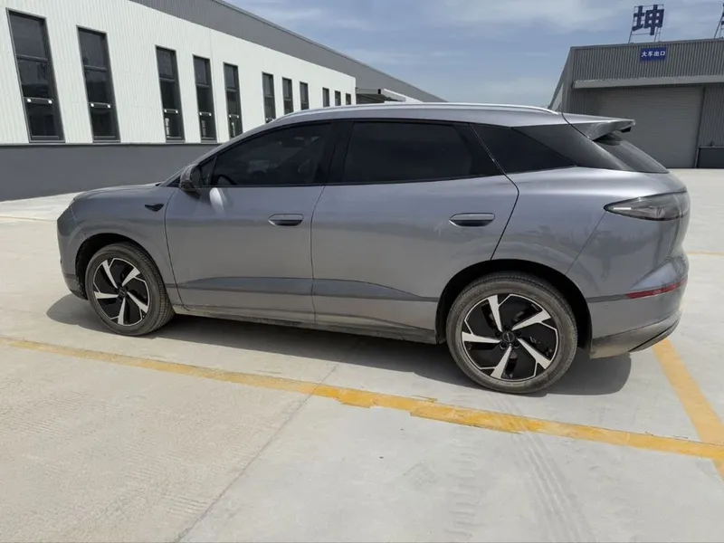 BYD selon 06full pozitsiyasi 2025 yili — фото 3