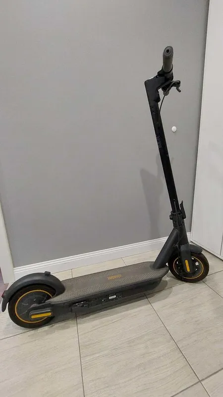 Ninebot Max G30, срочно продается