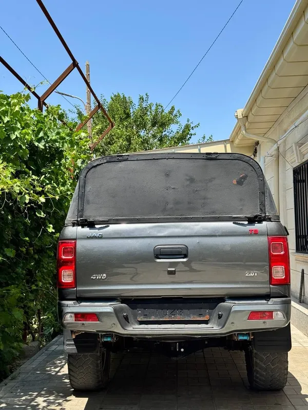 JAC T8 j. 3 JAC T8 j. 3