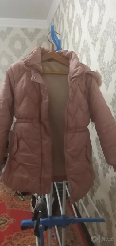 Qiz bolalar uchun qishki kurtka, o'lchami XXL, b/u 2 Qiz bolalar uchun qishki kurtka, o'lchami XXL, b/u 2