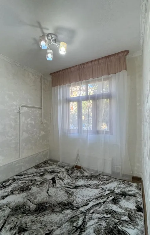 В Сергелийском районе 3-комнатная квартира в аренду за 280 2 В Сергелийском районе 3-комнатная квартира в аренду за 280 2