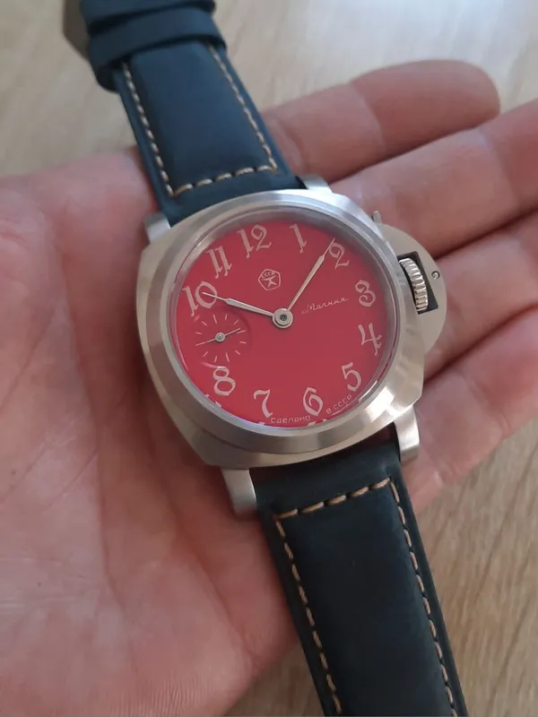 Молния-марьяж в корпусе Panerai 1 Молния-марьяж в корпусе Panerai 1
