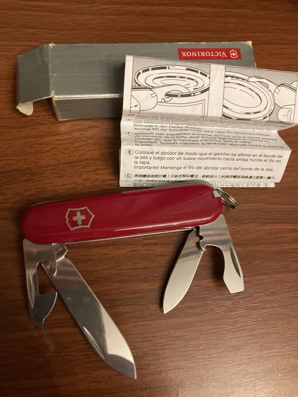 Мультитул Victorinox ножик — фото 2