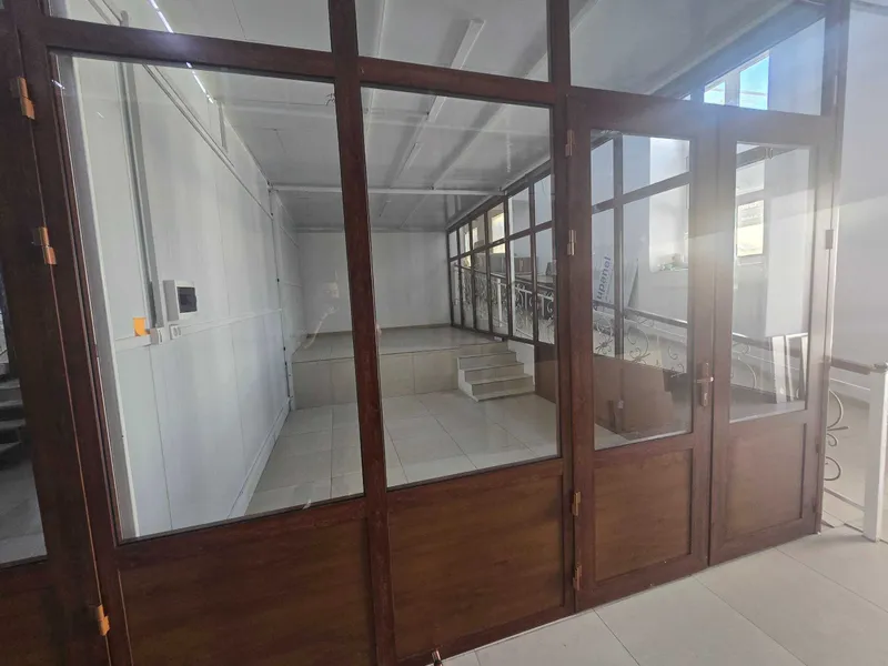 Buz bozorda yangi do‘konlar ijaraga beriladi (20 m² dan) 4