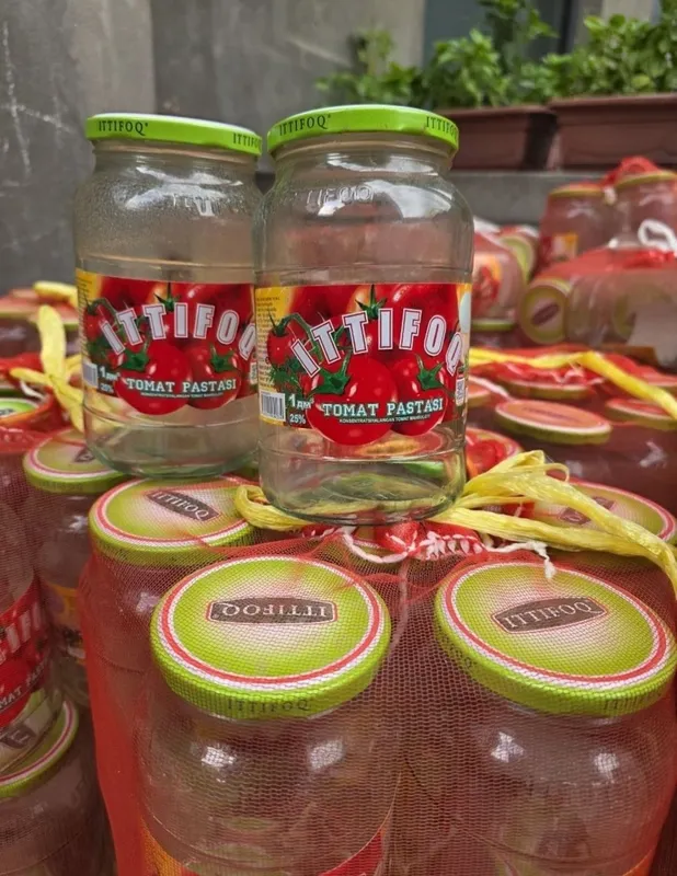 1-литровые банки с крышкой