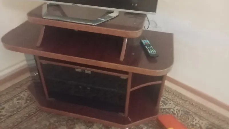 тумба под тв продаеться