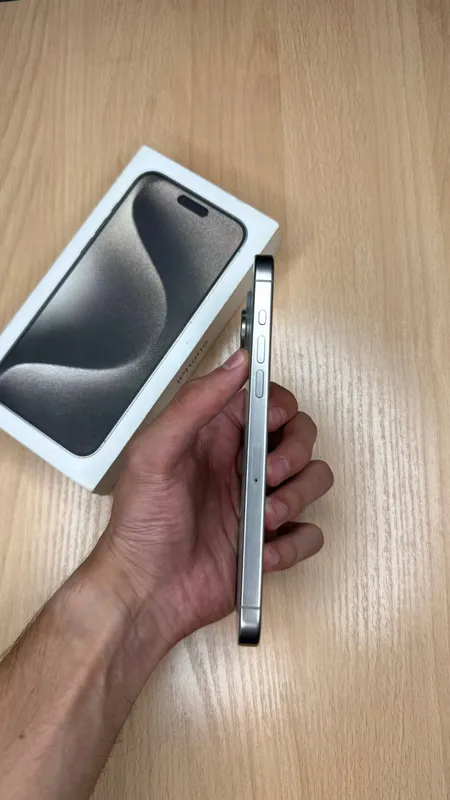 iPhone 15 Pro Max — фото 2