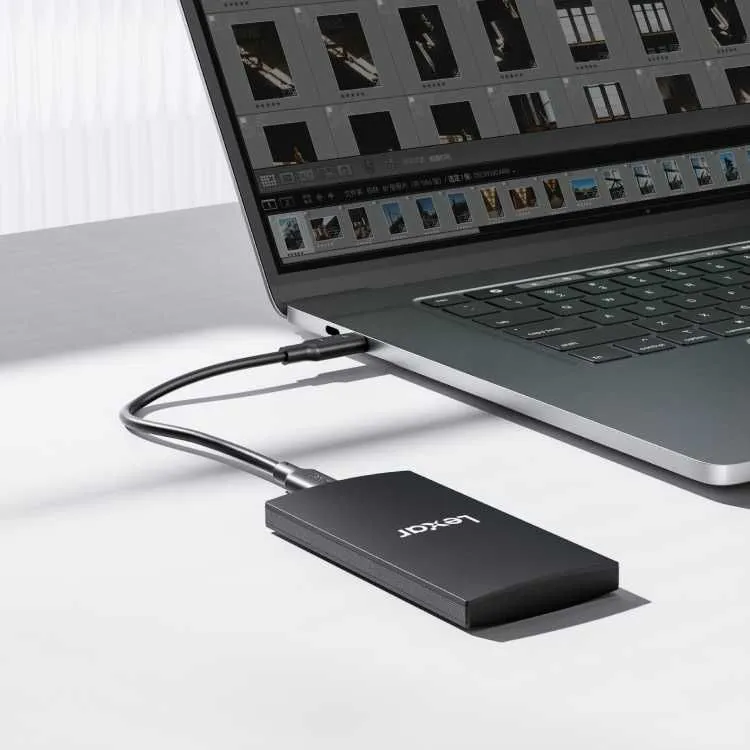 Портативный SSD Lexar SL300 1TB / 2TB 1050mb/s new — фото 1