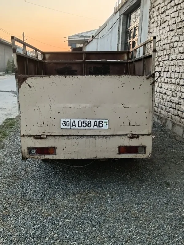 Moskvich yaxshi holatda, zudlik bilan sotiladi 3 Moskvich yaxshi holatda, zudlik bilan sotiladi 3