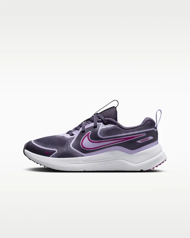 Кроссовки Nike Cosmic Runner