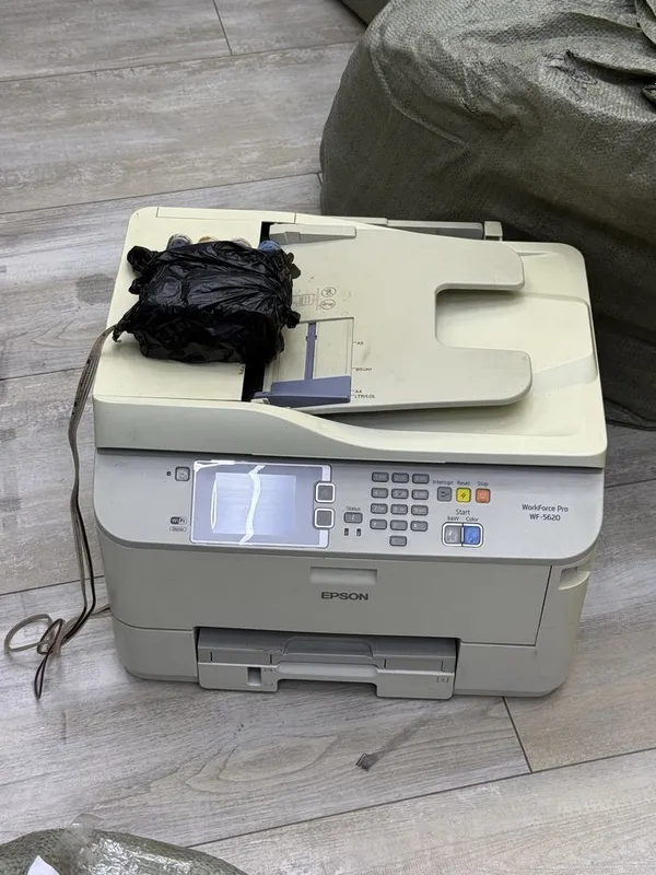 Продаётся Epson WorkForce Pro WF-5620 1