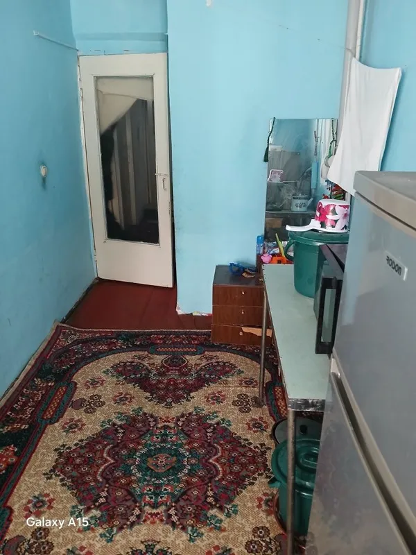 Shahrisabz pillakashda 3 hona. 28000$ kelashadigan joyi bor srochna