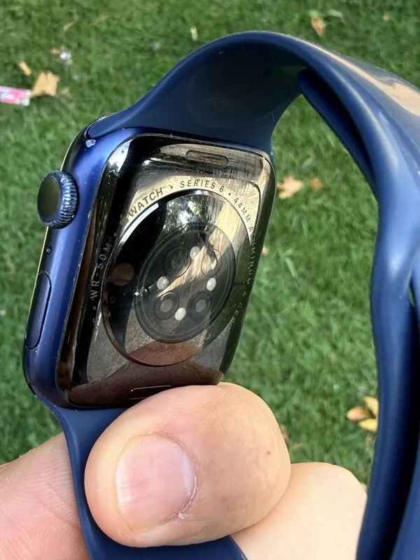 Apple Watch seria 6 44mm 3 Apple Watch seria 6 44mm 3