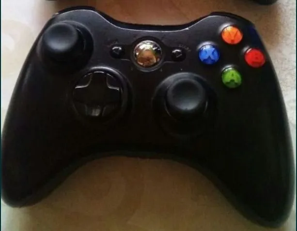 Click.Продам оригинальный джойстик на все Xbox360 в отличном состоянии