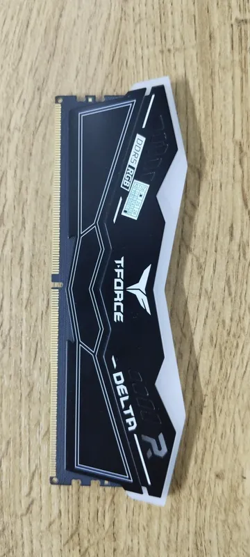 Оперативная память Team Group T-Force 1×16 ГБ 6400 МГц CL40 1 Оперативная память Team Group T-Force 1×16 ГБ 6400 МГц CL40 1