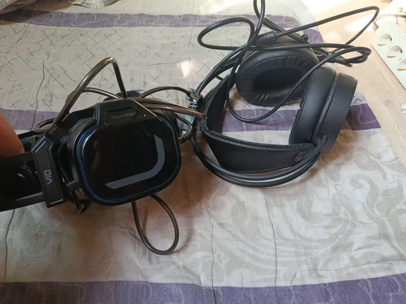 Продам наушники 2 штуки — фото 3
