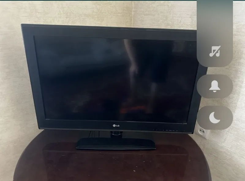 Телевизор LG и Toshiba