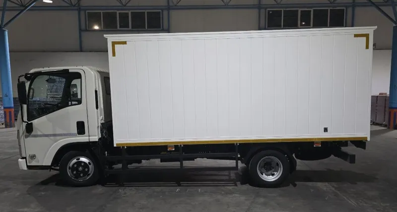 isuzu nmr77 — фото 2