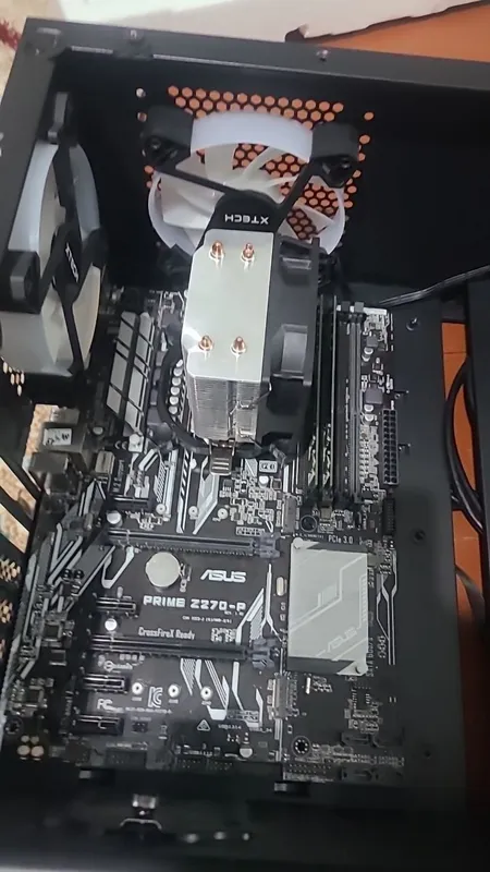 Plata tosh ram sotiladi asus prime z270 i3 7100 ddr4 4+4 8gb ram Plata tosh ram sotiladi asus prime z270 i3 7100 ddr4 4+4 8gb ram