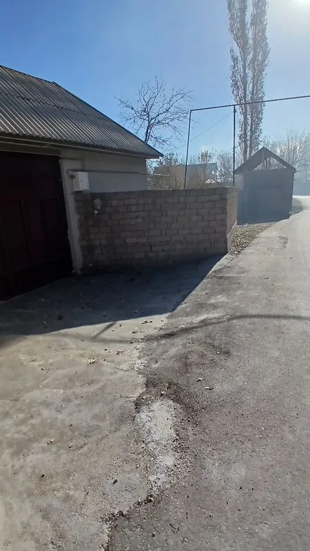 Angren shahar Samarchug‘ mahalasida hovli uy sotiladi. — фото 1