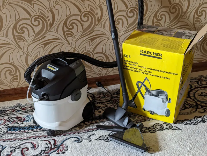 Моющий пылесос KARCHER