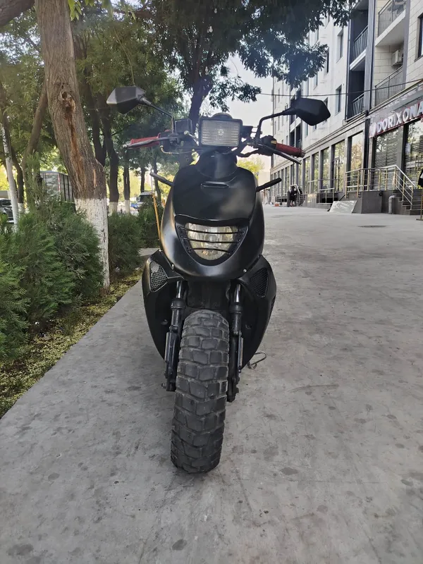 Skuter sotiladi srochna 80kub Skuter sotiladi srochna 80kub
