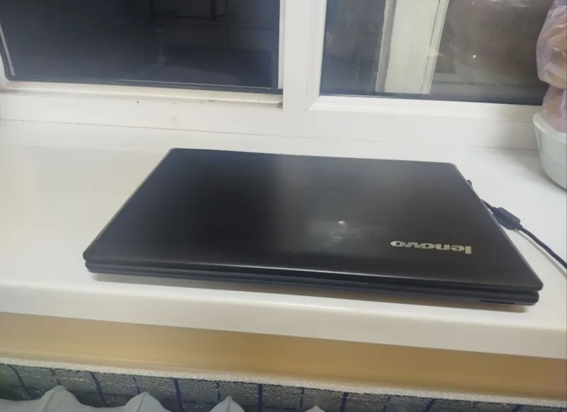 Lenovo noutbuk