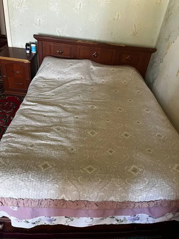 Продаются диван, шкаф, трюмо 2