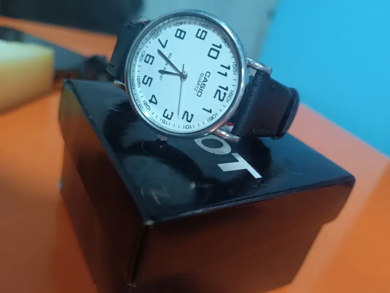CASIO QUARTZ Soati holati yangi karobkasi bor — фото 3