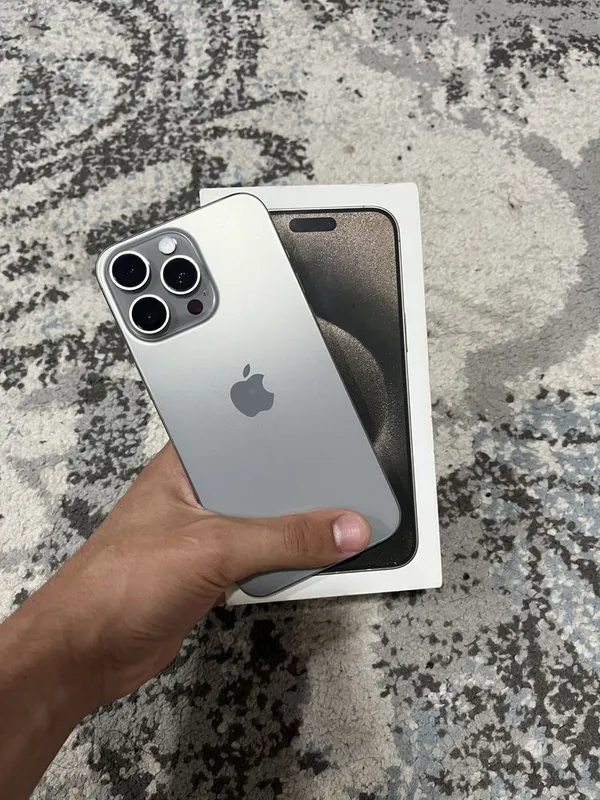 Iphone 15 pro max ochilmagan