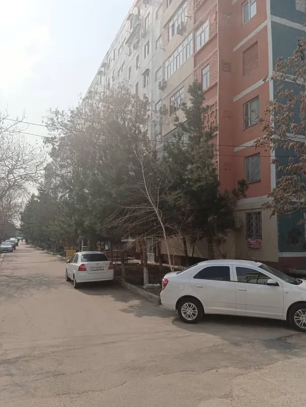 2 honali uy srochno sotiladi