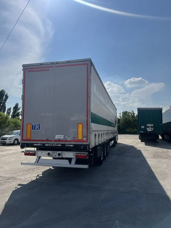 Mersedes actros Euro 6 с прицепом — фото 3