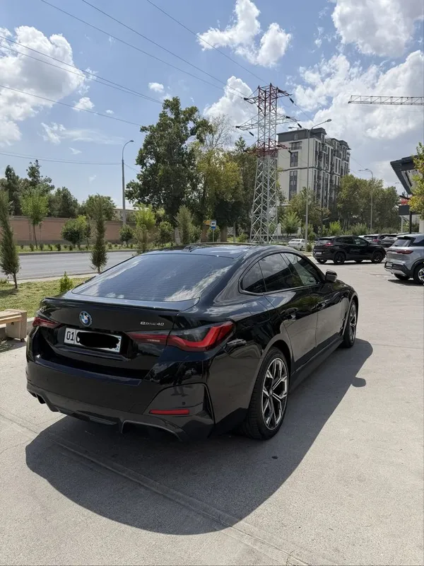 2024 BMW i-4 40 L e-drive 6