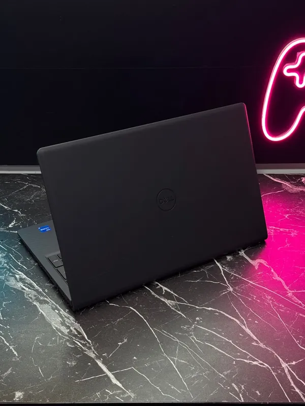 Мощный ноутбук Dell Vostro 15 3530 4 Мощный ноутбук Dell Vostro 15 3530 4