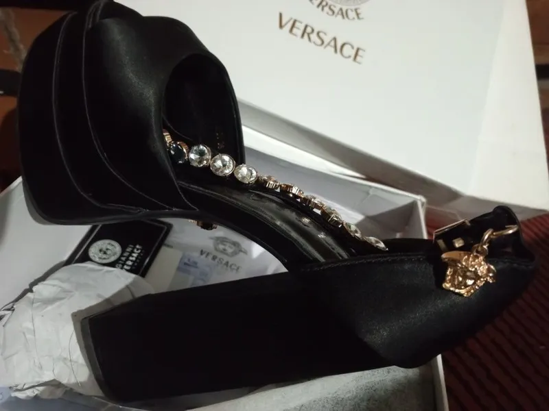 Versace tuflisi original, dakument karopkali,balandligi 9,5 sm atlasli — фото 1