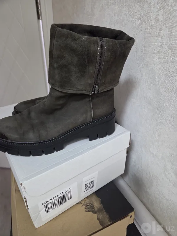 Продам зимние женские сапоги размер-36. 2 Продам зимние женские сапоги размер-36. 2