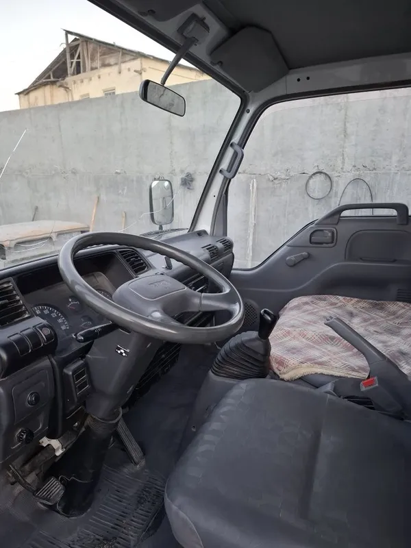 Исузу 2.5 тонналик 2