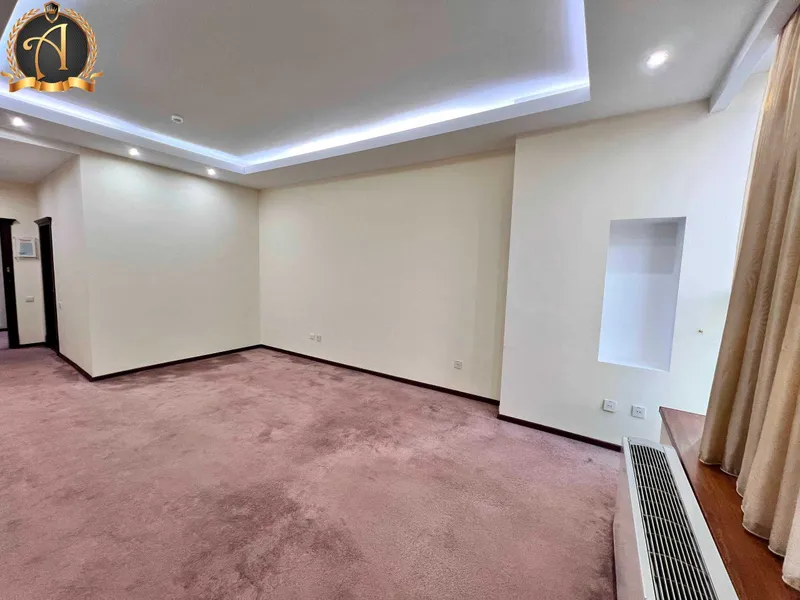 |BC “AFROSIYOB”| Офис в аренду 36 m² с санузлом