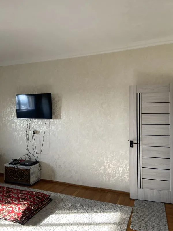 Sebzorda ajoyib narxda Honadon sotiladi 3 Sebzorda ajoyib narxda Honadon sotiladi 3
