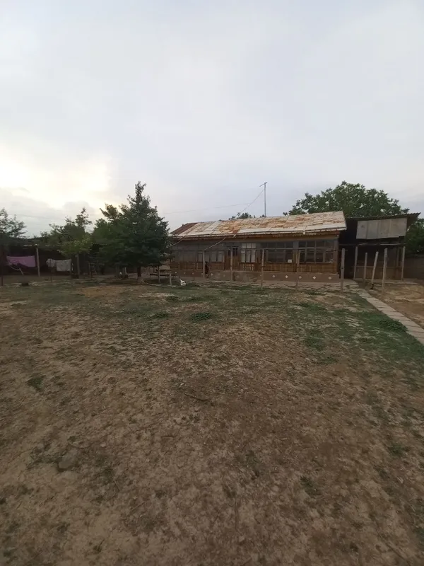 Qibray tumani burota mahallasda Uglavoy 10-sotokli yer maydoni 1