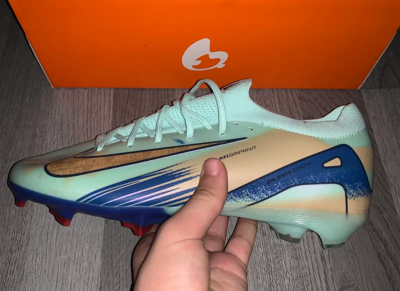 NIKE BUTSI ⚽️ 1