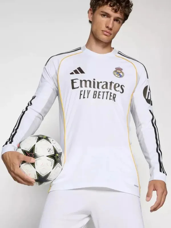 Real Madrid futbol formasi