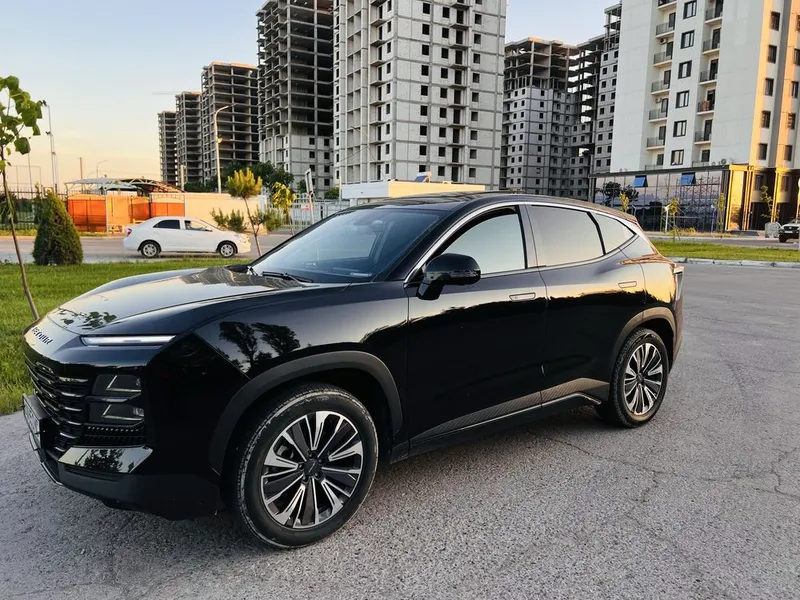 Jetour Dashing 1.5T — фото 1