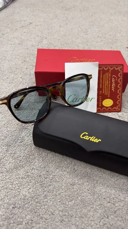 Cartier очки.