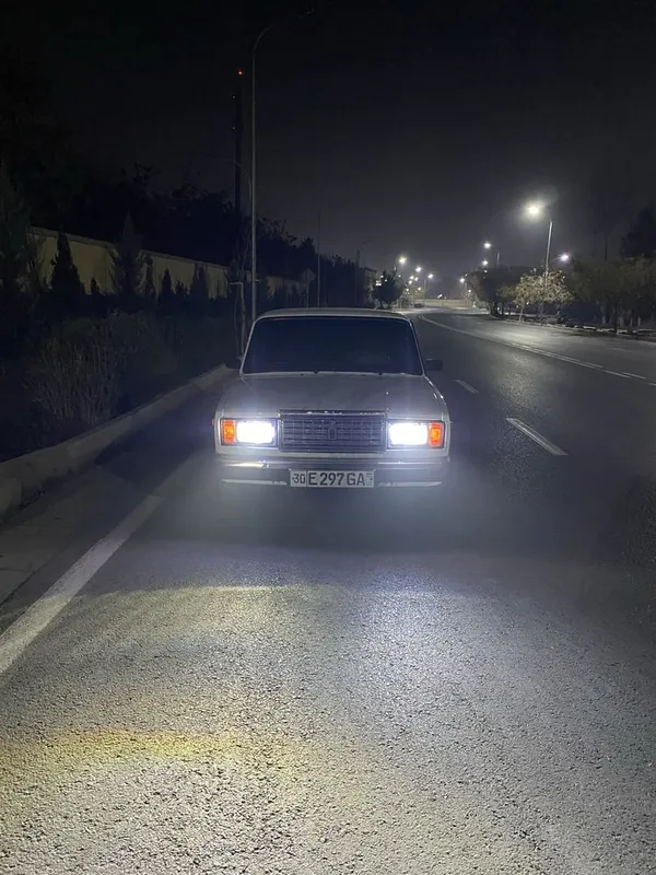 Vaz 2107 sotiladi
